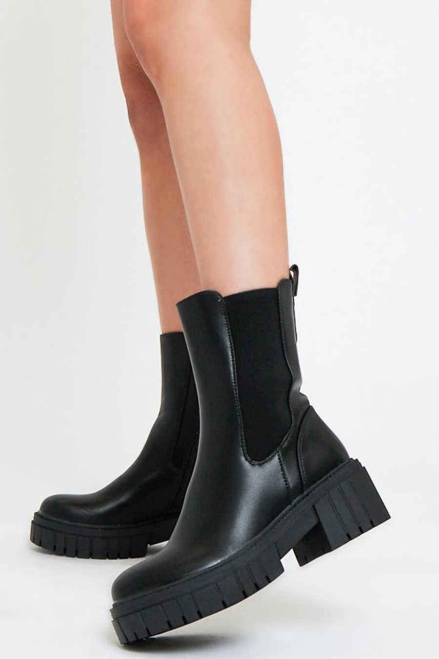 Shoes Rebellious Fashion | Black Chunky Sole Heeled Boots - Giyanna