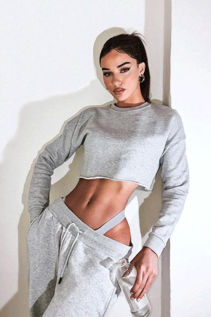 Clothing Rebellious Fashion | Grey Round Neck Cropped Sweatshirt - Lenny