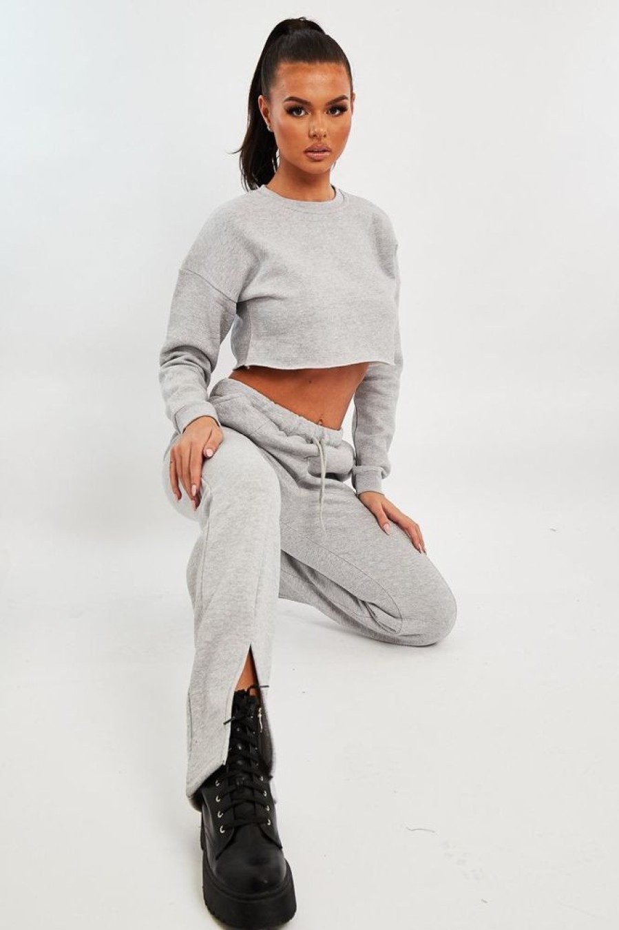 Clothing Rebellious Fashion | Grey Round Neck Cropped Sweatshirt - Lenny